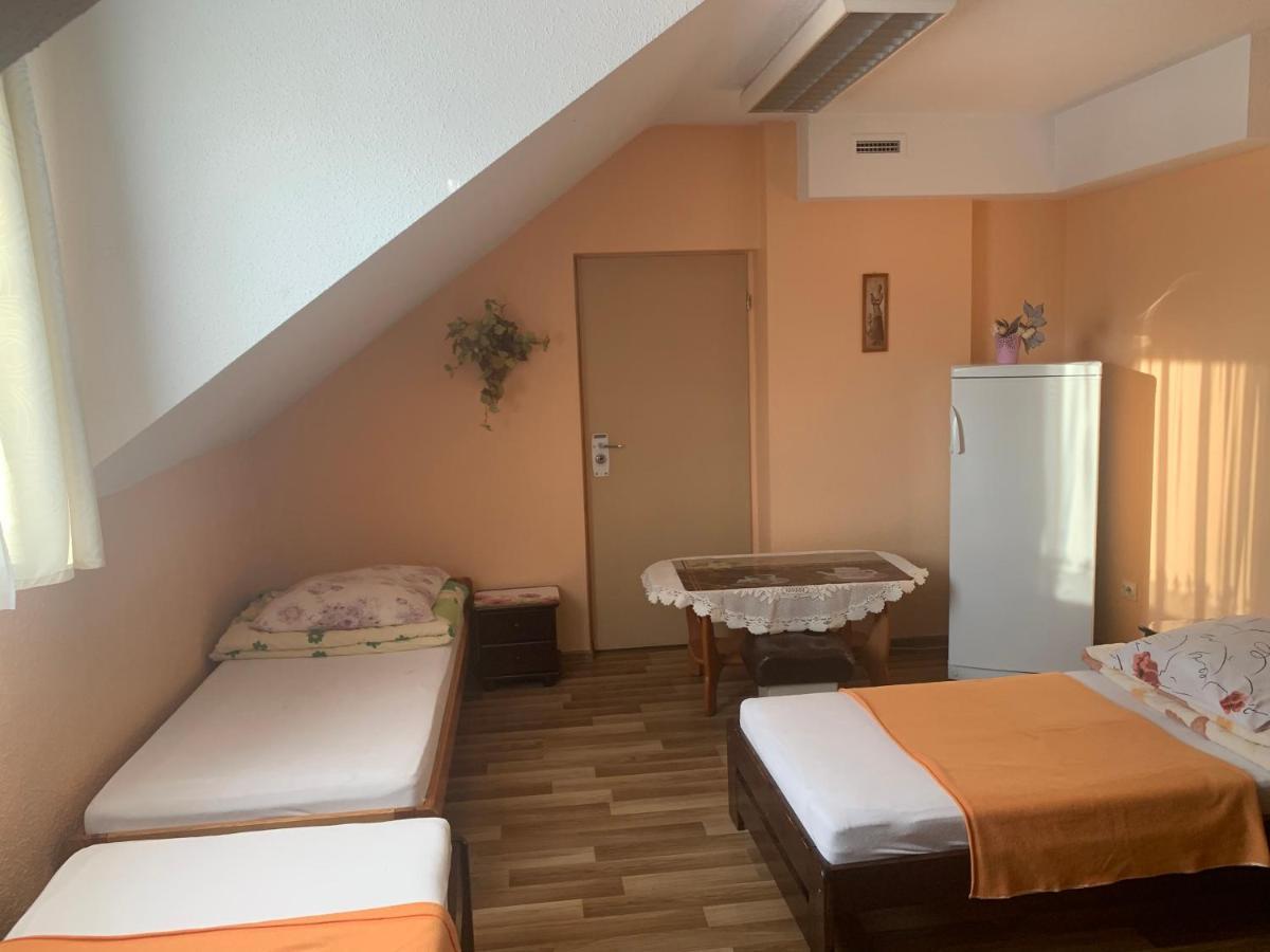Tanie Noclegi Bartek Kielce Extérieur photo